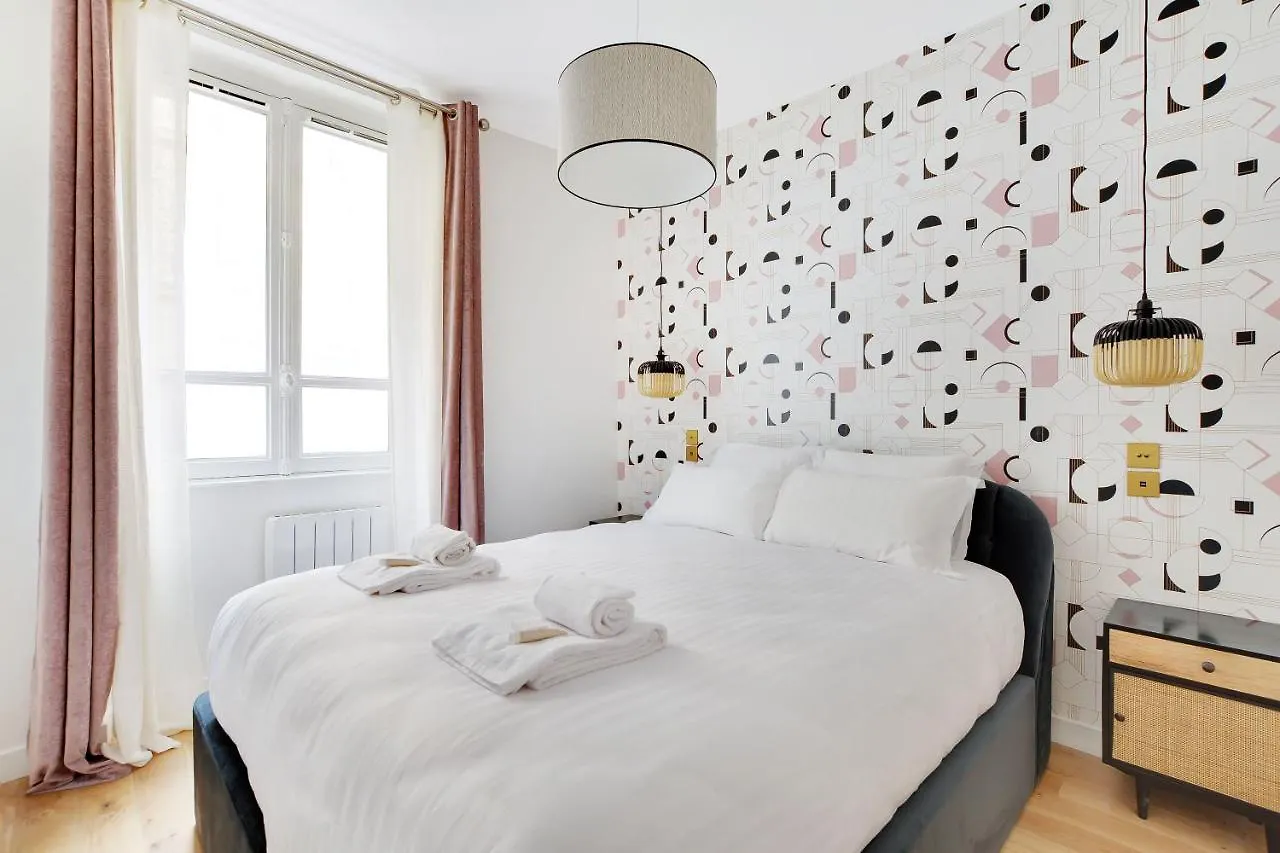 Apartment Pick A Flat's In Parc Monceau - Rue De Naples Paris