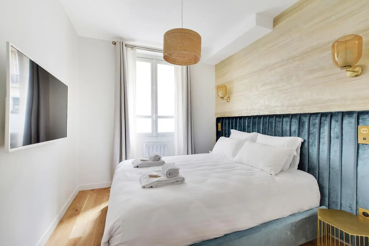 Pick A Flat's In Parc Monceau - Rue De Naples Parijs